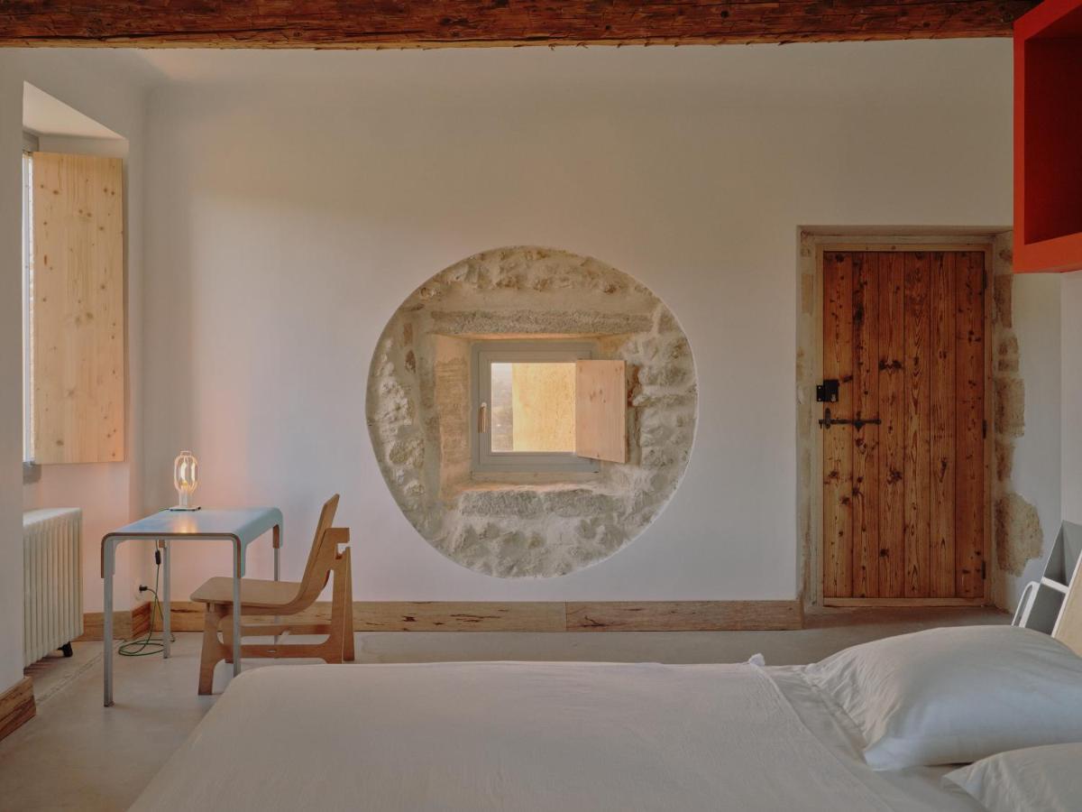 Domaine La Ferme Hi Bride Bed & Breakfast Villelaure Exterior foto