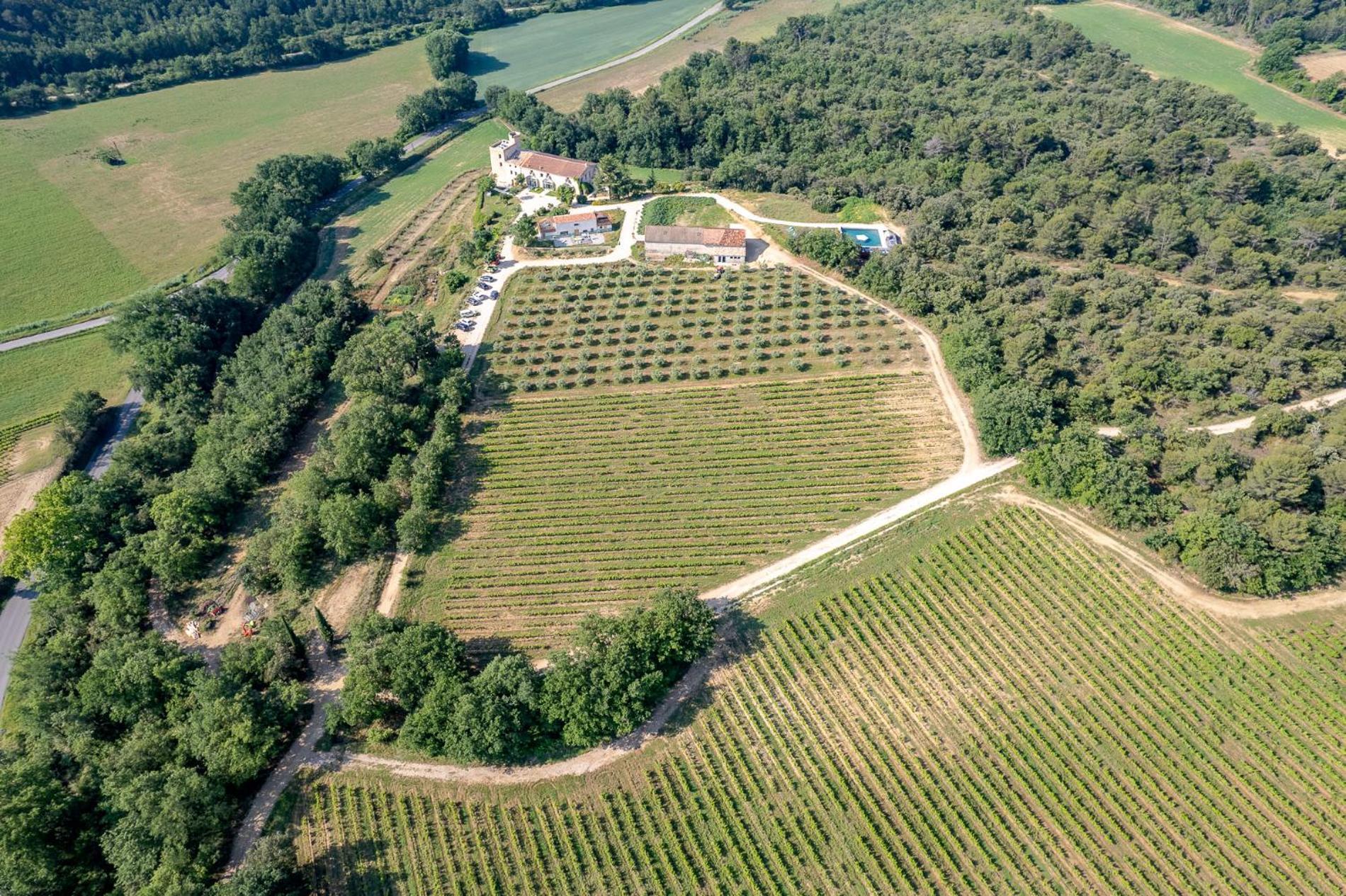 Domaine La Ferme Hi Bride Bed & Breakfast Villelaure Exterior foto