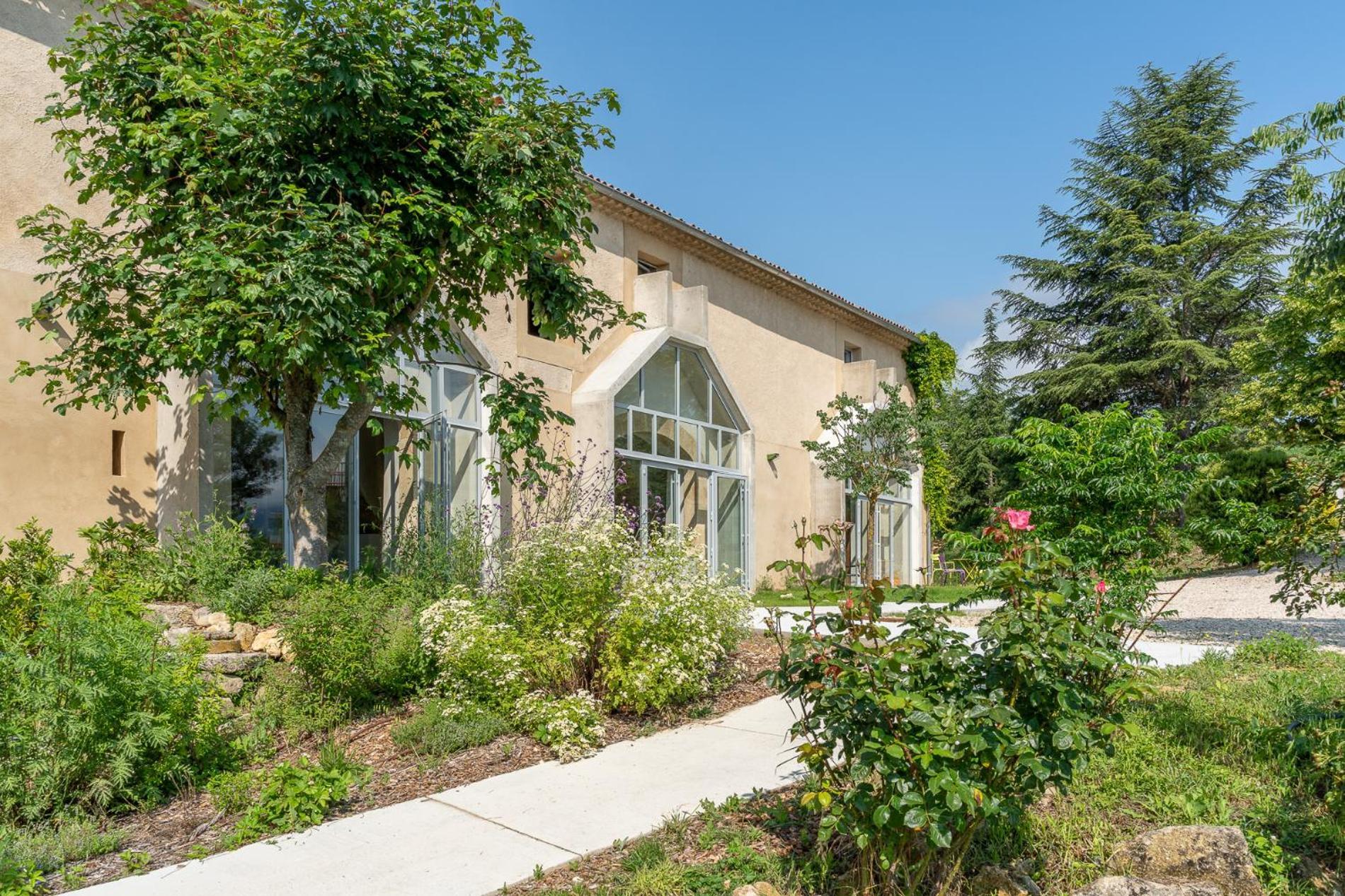 Domaine La Ferme Hi Bride Bed & Breakfast Villelaure Exterior foto
