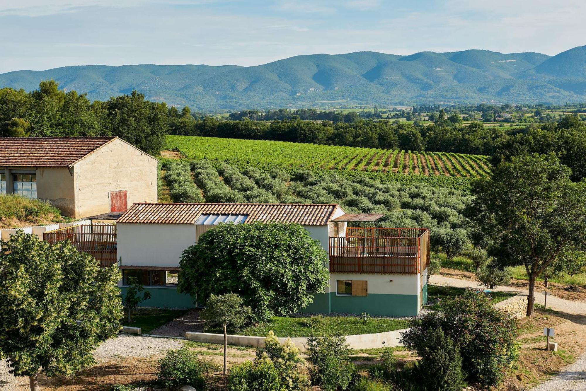 Domaine La Ferme Hi Bride Bed & Breakfast Villelaure Exterior foto