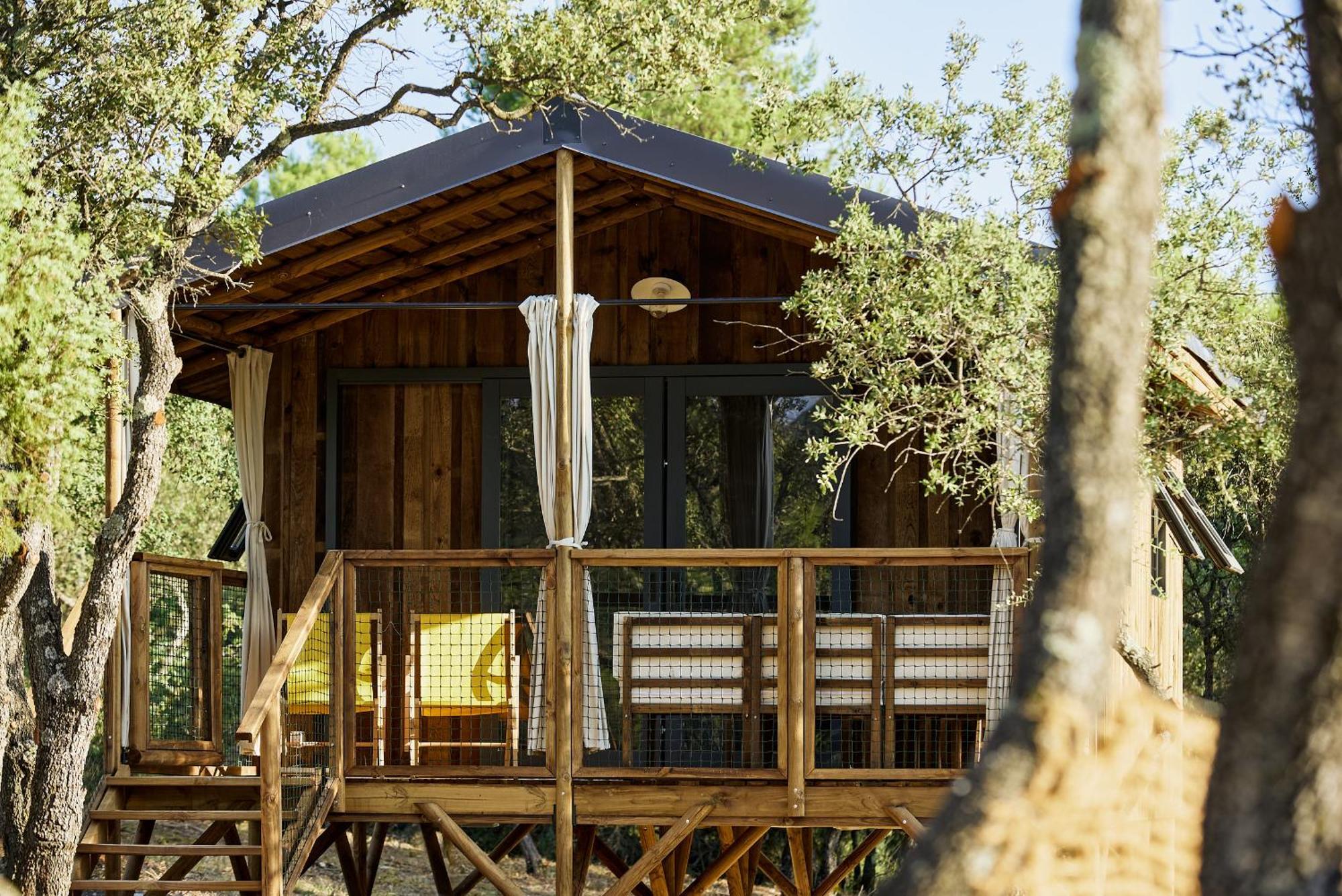 Domaine La Ferme Hi Bride Bed & Breakfast Villelaure Exterior foto