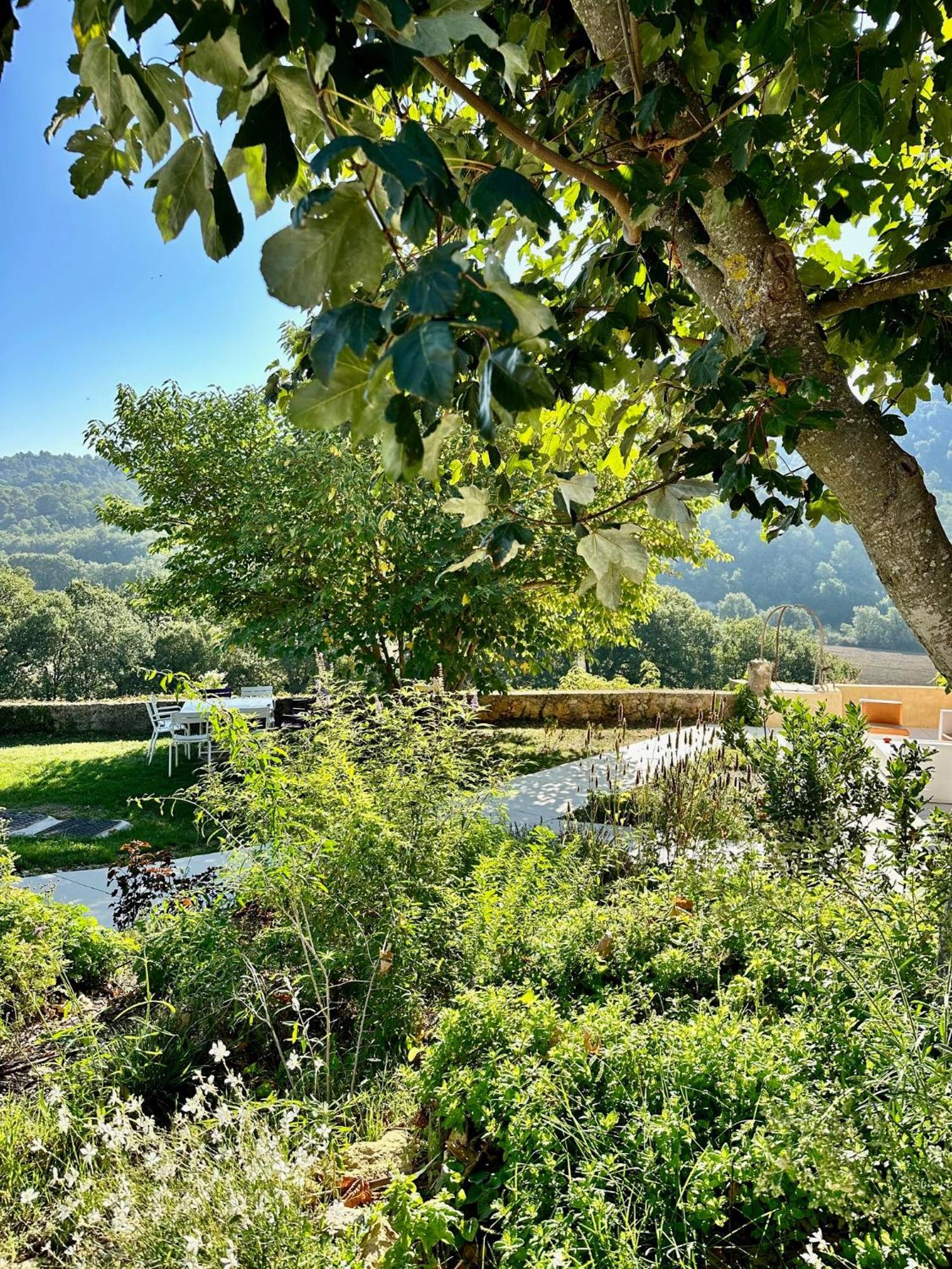Domaine La Ferme Hi Bride Bed & Breakfast Villelaure Exterior foto