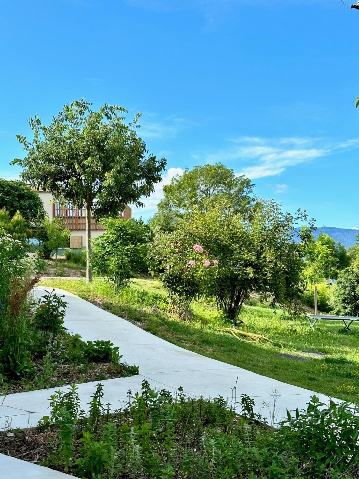 Domaine La Ferme Hi Bride Bed & Breakfast Villelaure Exterior foto