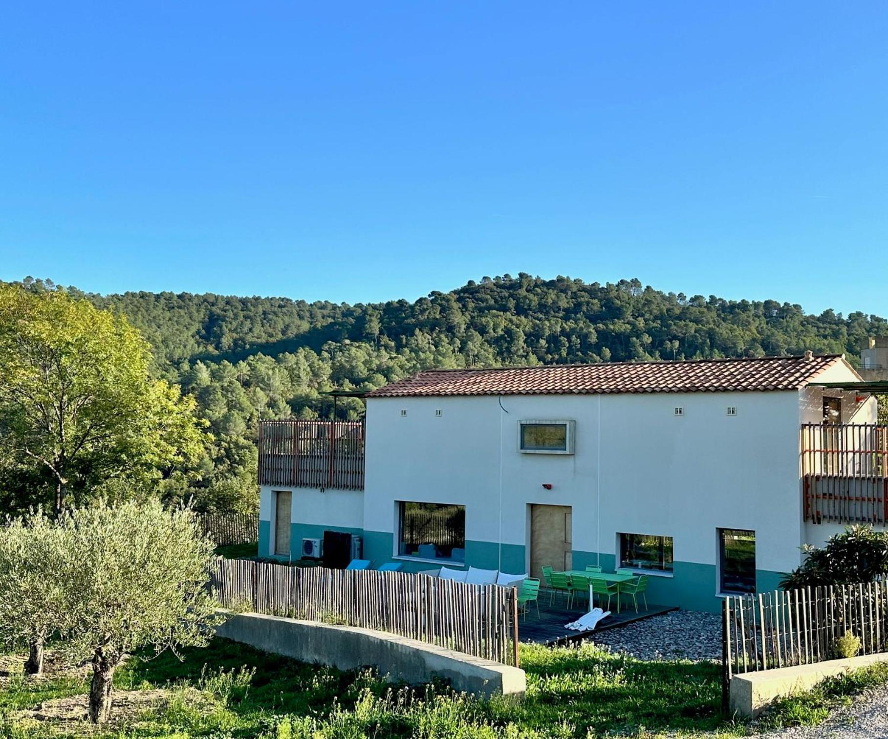 Domaine La Ferme Hi Bride Bed & Breakfast Villelaure Exterior foto